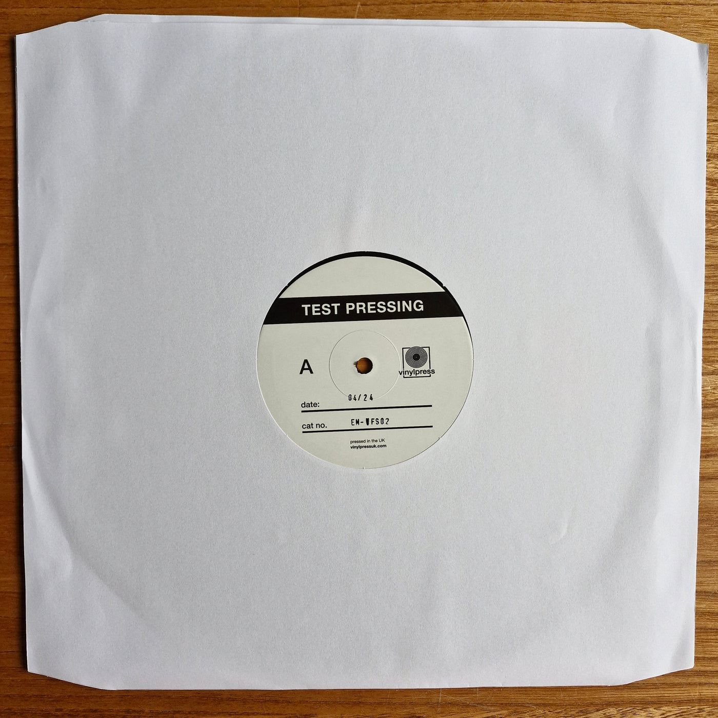 Stu & Nee - The Elusive Exclusive EP - Enormous Mouse Records - EM-VFS-002